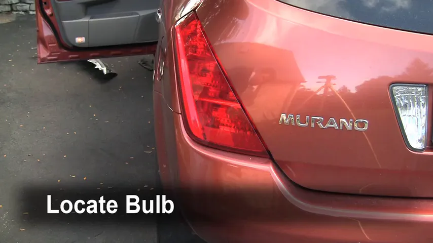 2004 Nissan Murano SL 3.5L V6 Lights Tail Light (replace bulb)
